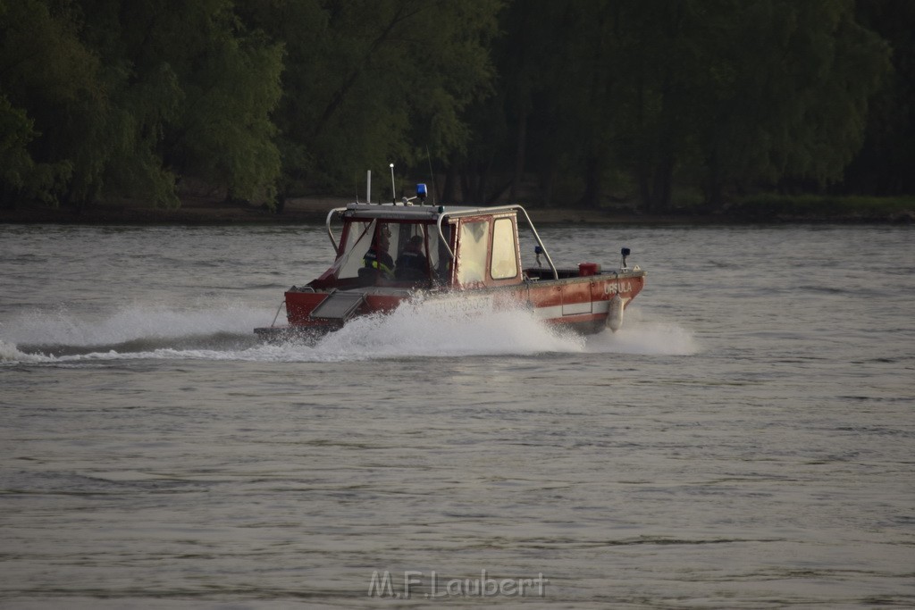 PRhein Koeln Porz Ensen Schwimmer untergegangen P137.JPG - Miklos Laubert